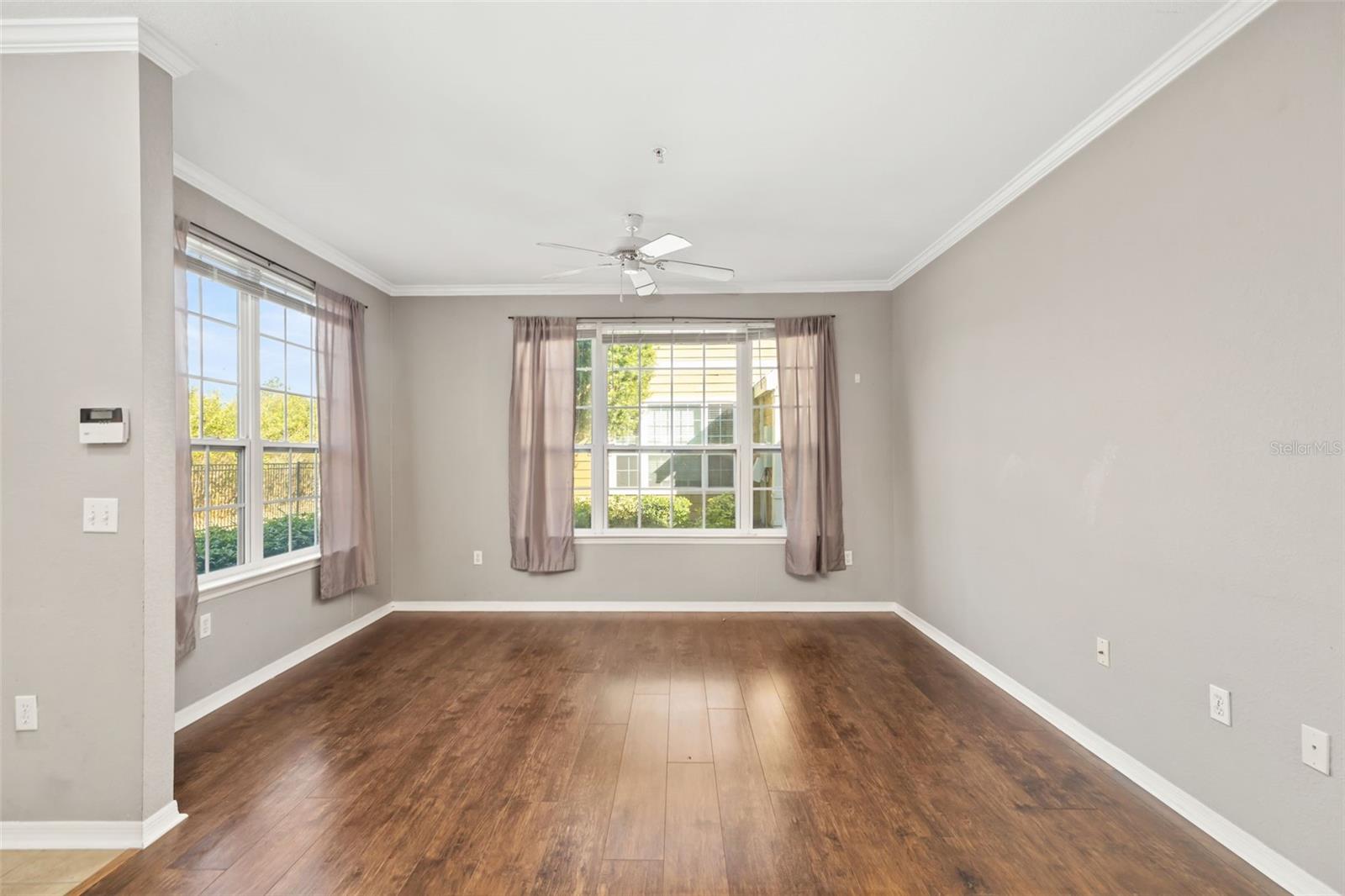 Image 5 of 65 For 5501 Rosehill Road 103