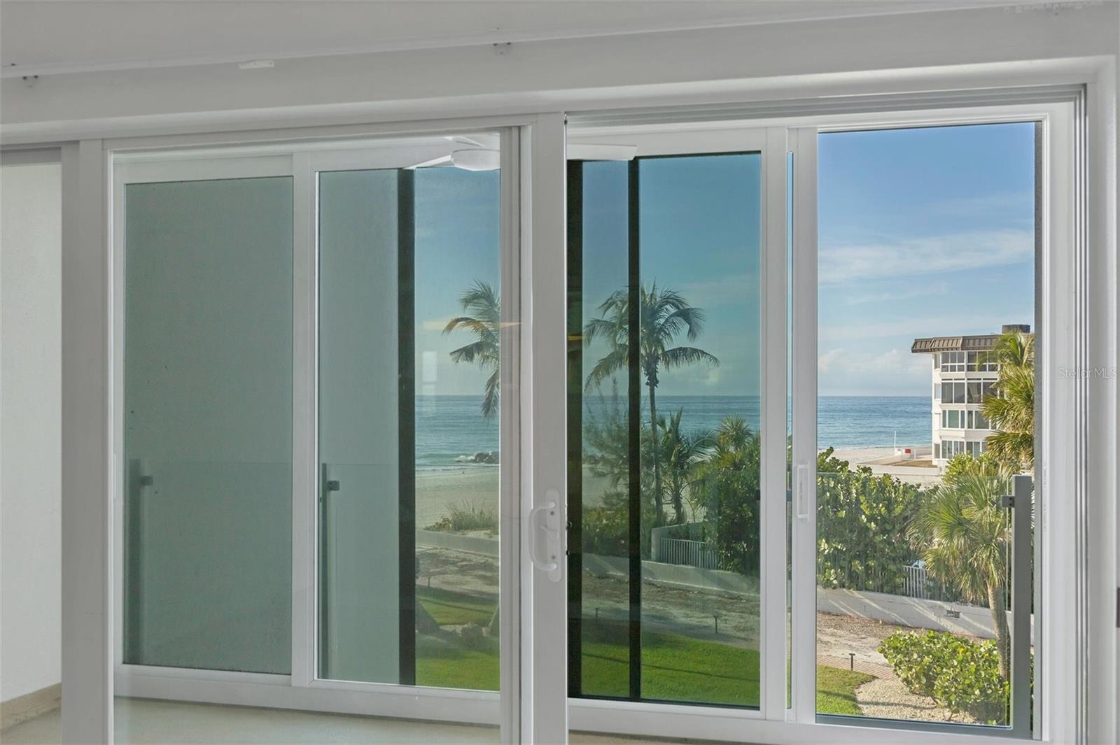 Image 16 of 50 For 2110 Benjamin Franklin Drive 303