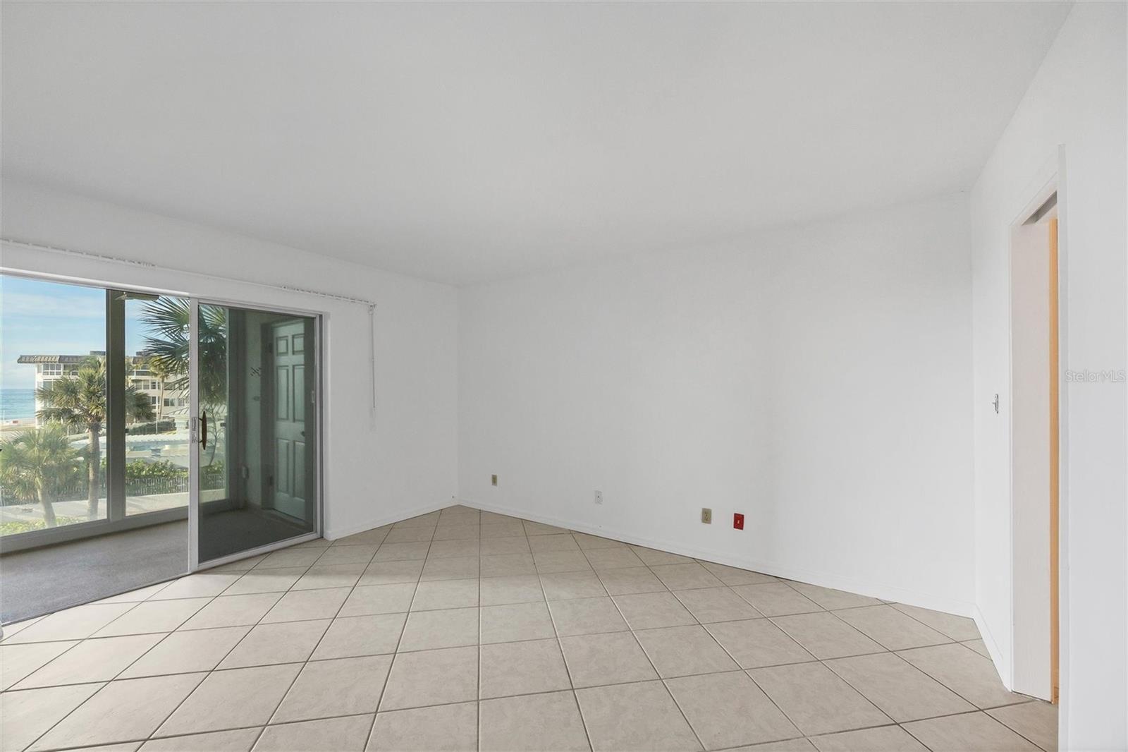 Image 29 of 50 For 2110 Benjamin Franklin Drive 303