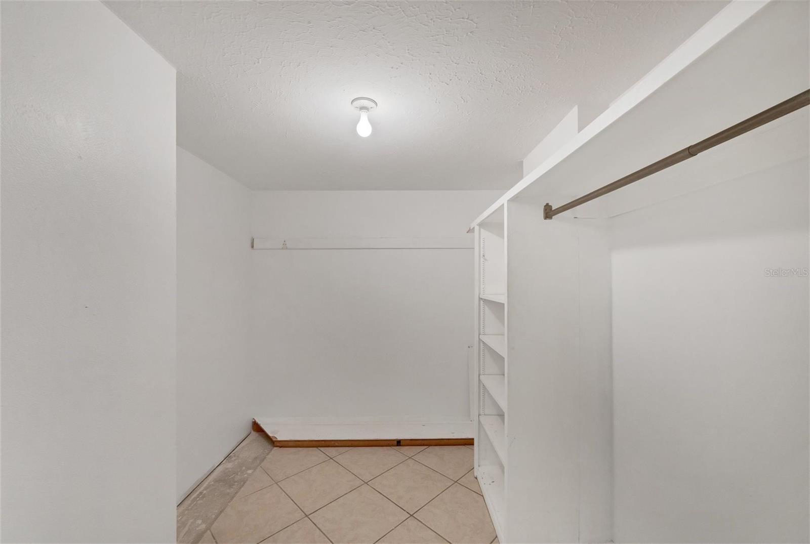 Image 33 of 50 For 2110 Benjamin Franklin Drive 303