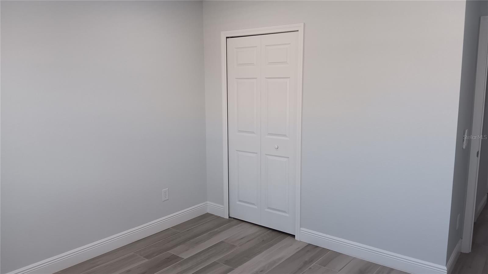 Image 10 of 17 For 14506 Tamiami Trail D