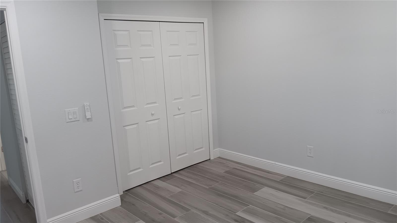 Image 14 of 17 For 14506 Tamiami Trail D