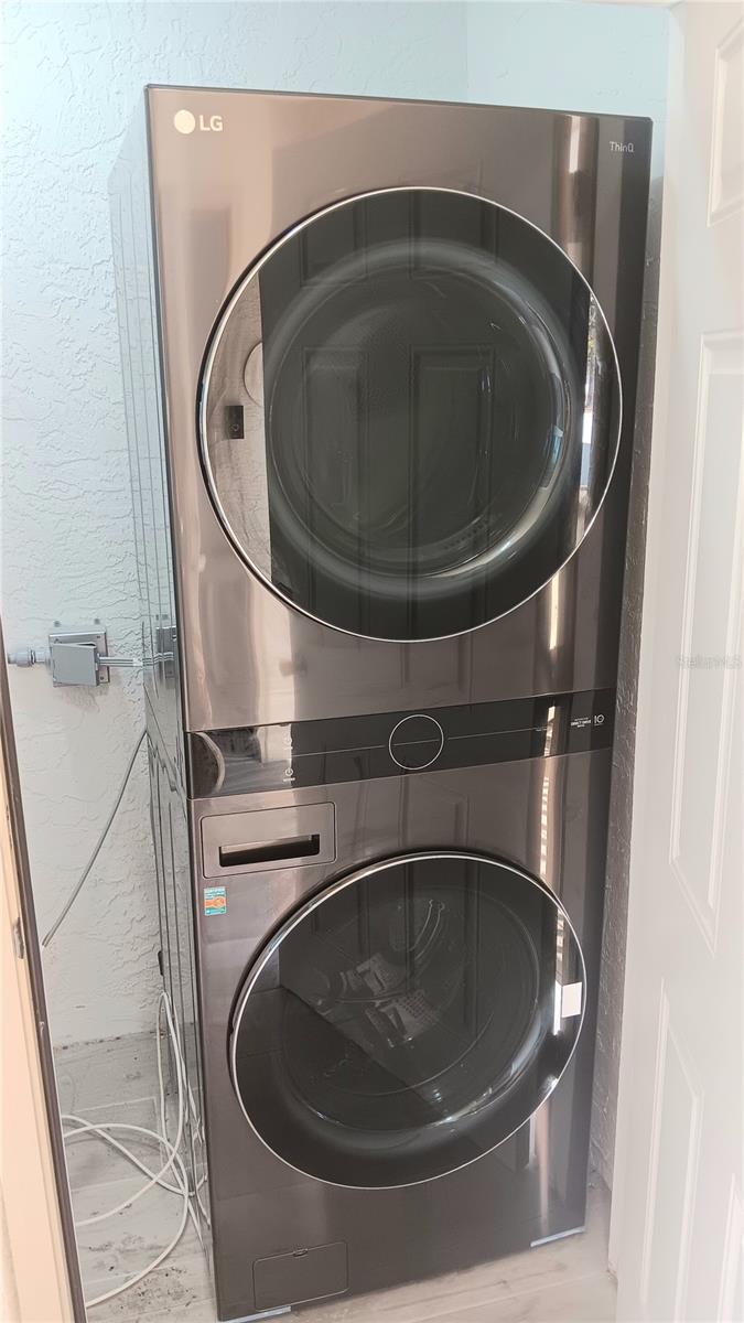 Image 17 of 17 For 14506 Tamiami Trail D