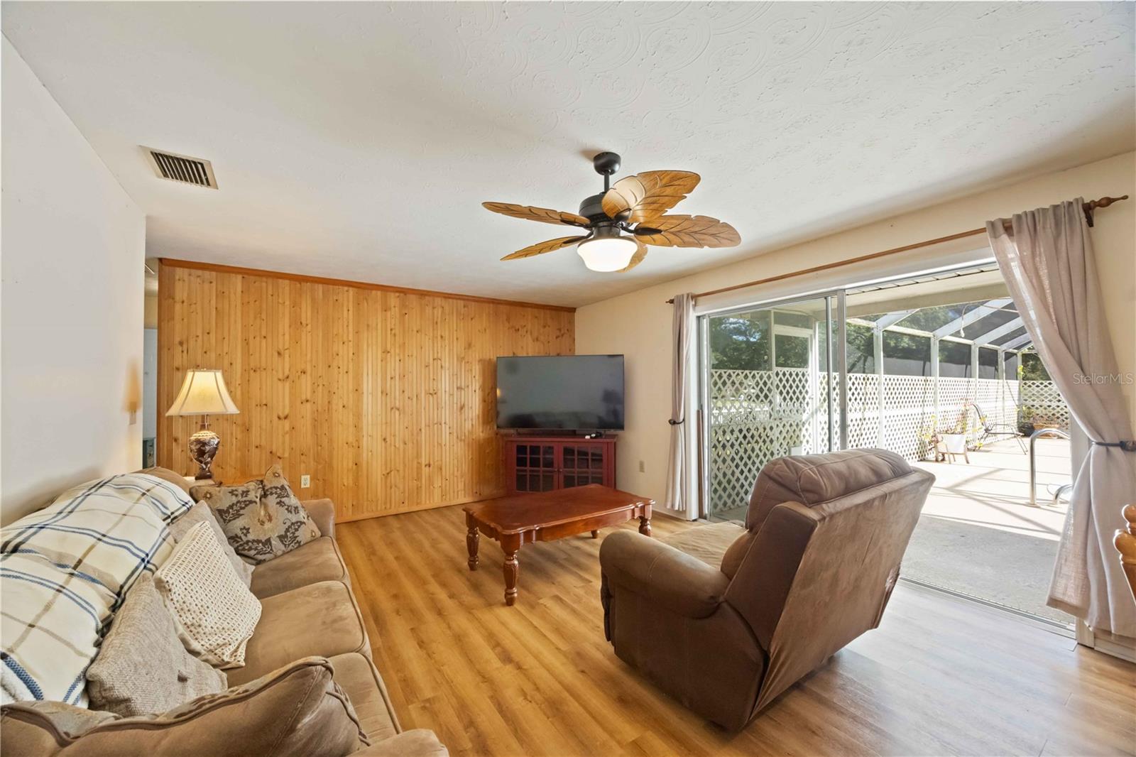 Image 12 of 33 For 5753 33rd Street E