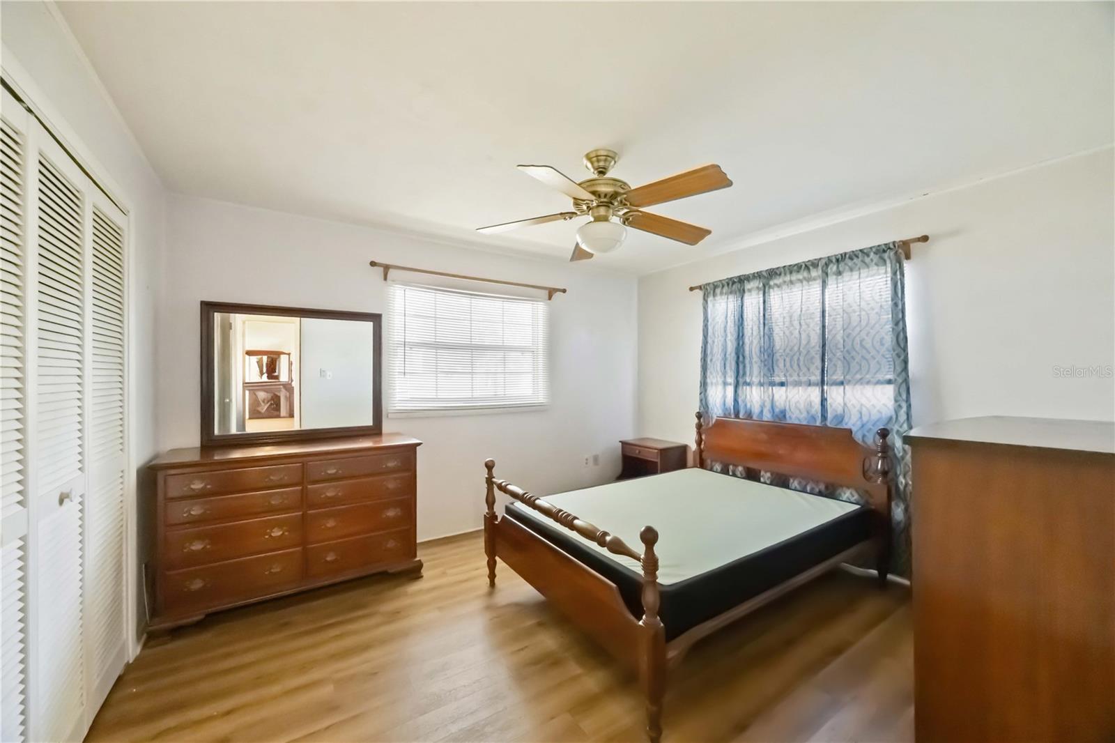 Image 25 of 33 For 5753 33rd Street E