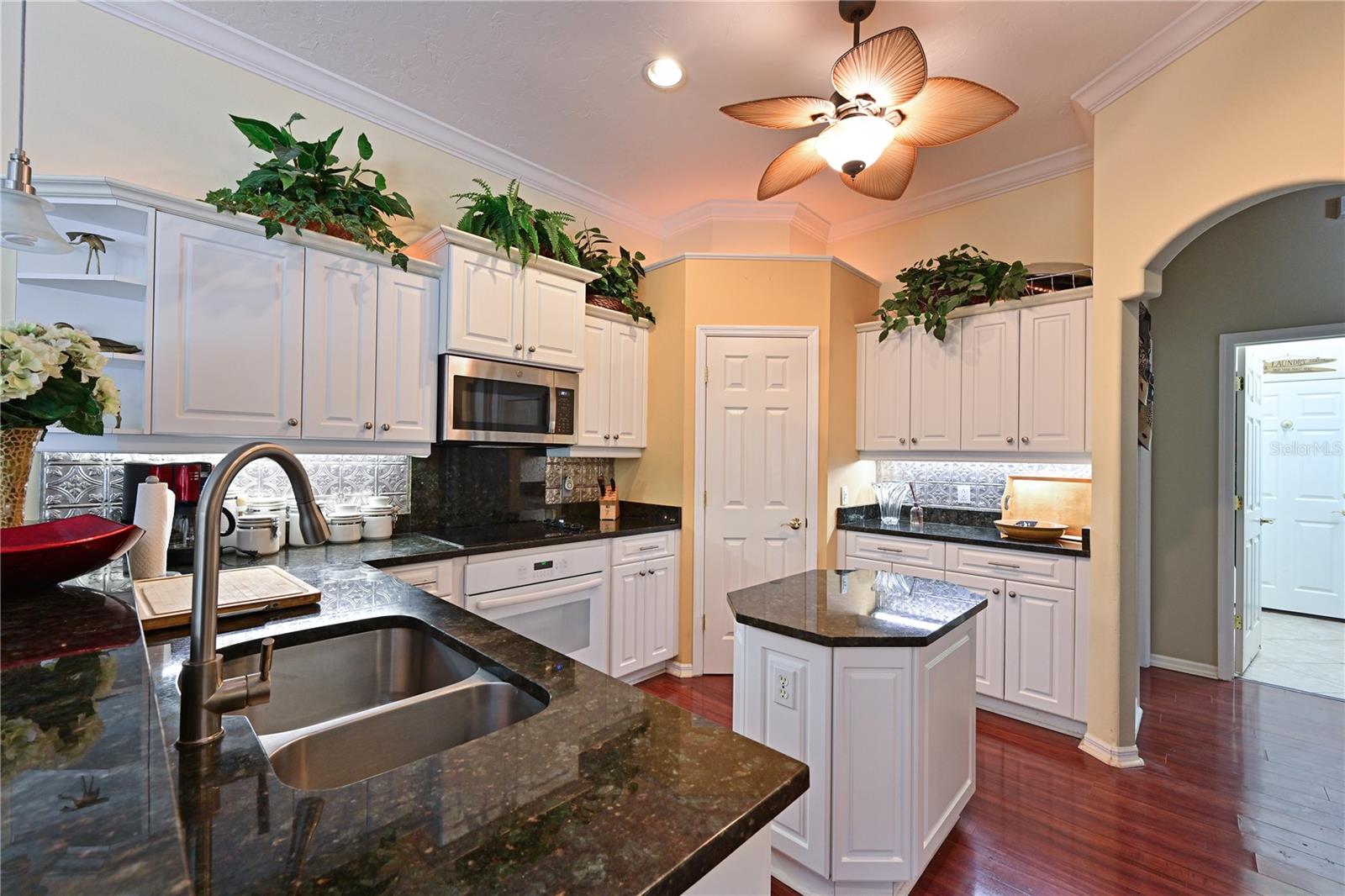 Image 12 of 43 For 6602 Tallmast Circle