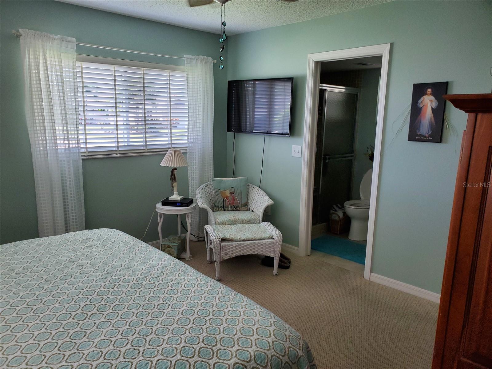 Image 17 of 36 For 6902 11th Avenue W Na