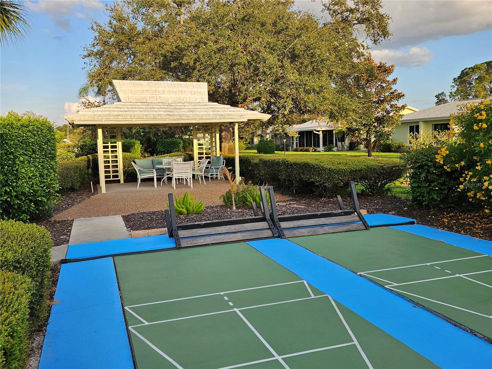 Image 32 of 36 For 6902 11th Avenue W Na