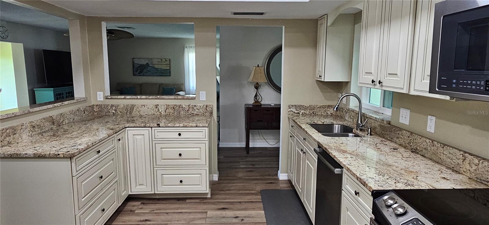 Image 4 of 36 For 6902 11th Avenue W Na