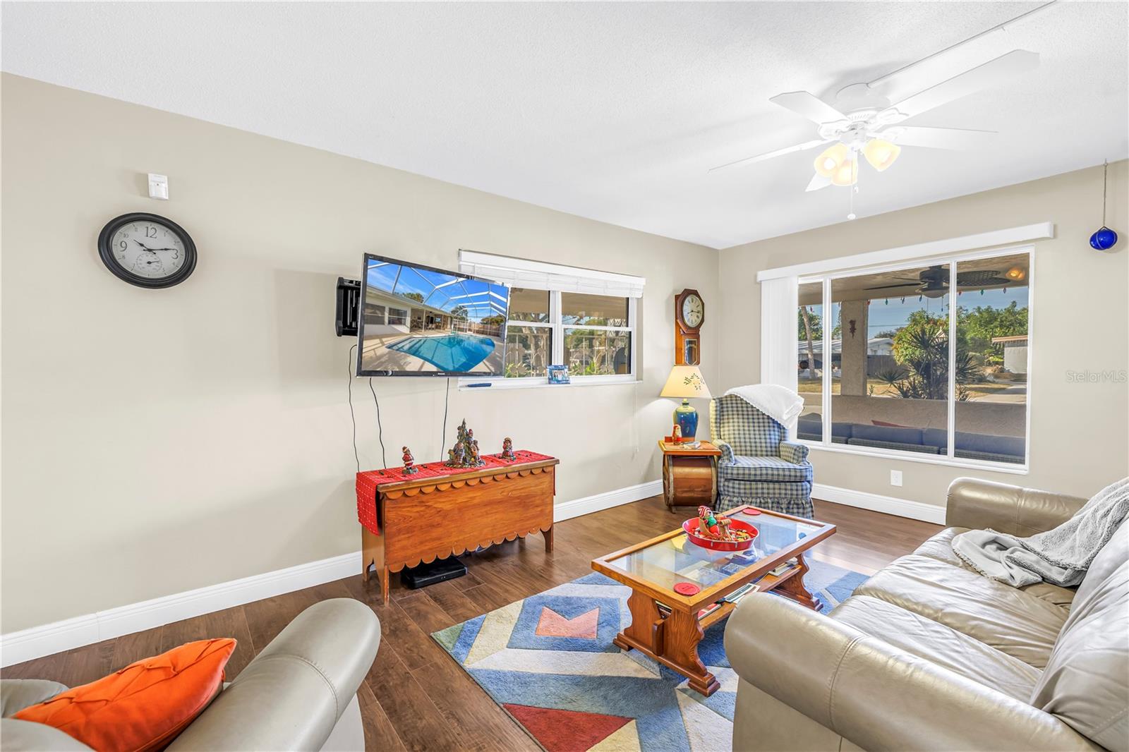 Image 14 of 53 For 5807 24th Street W