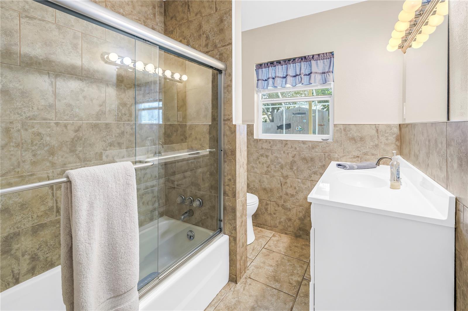 Image 28 of 53 For 5807 24th Street W