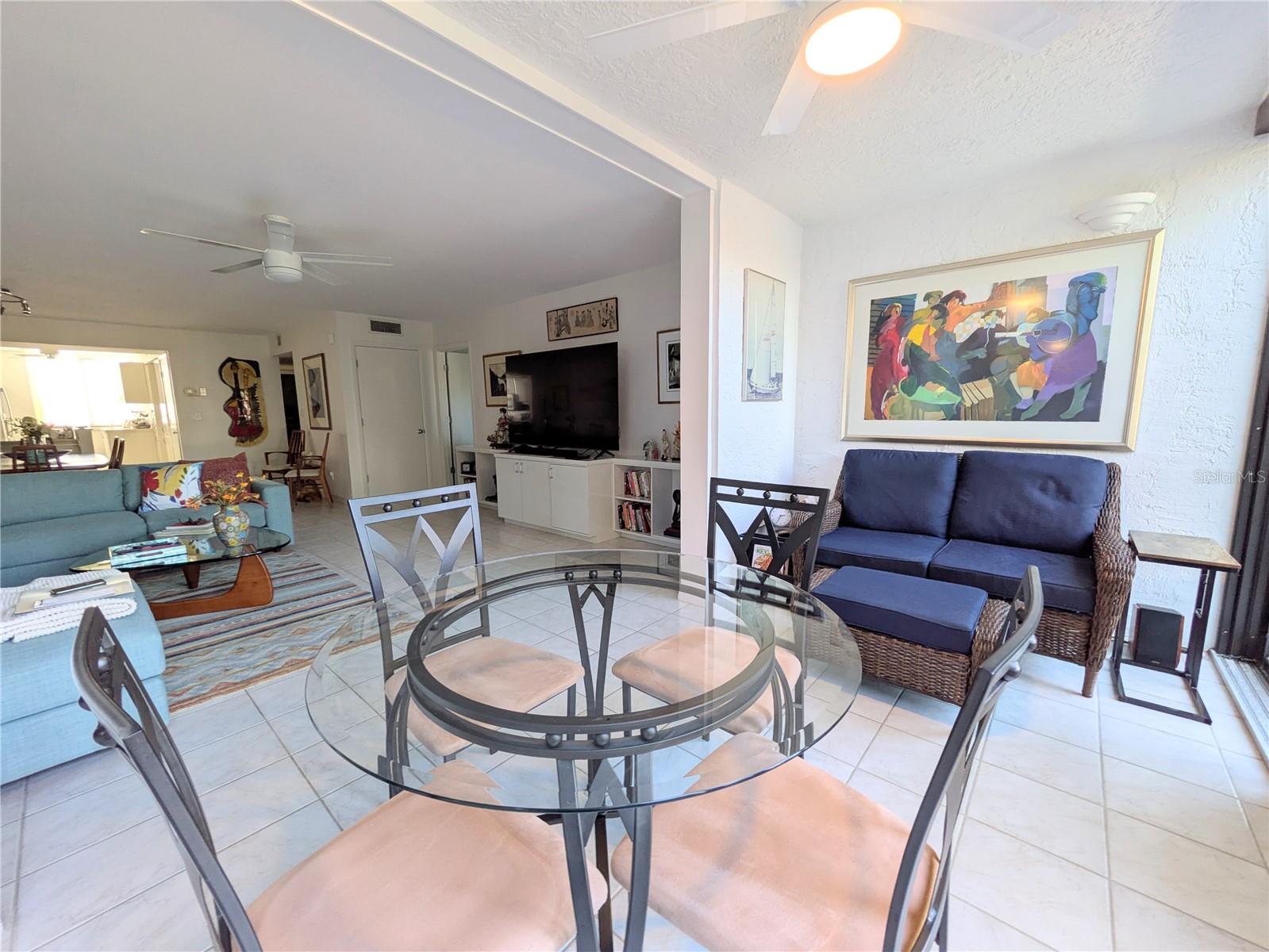 Image 14 of 35 For 747 Bayport Way