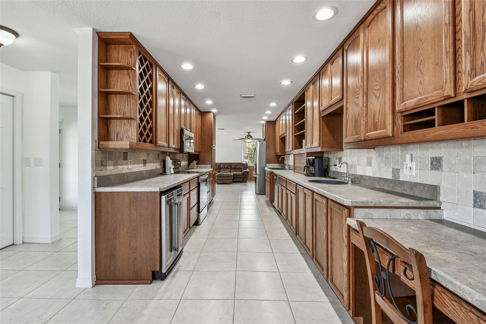 Image 11 of 59 For 4119 5th Avenue W