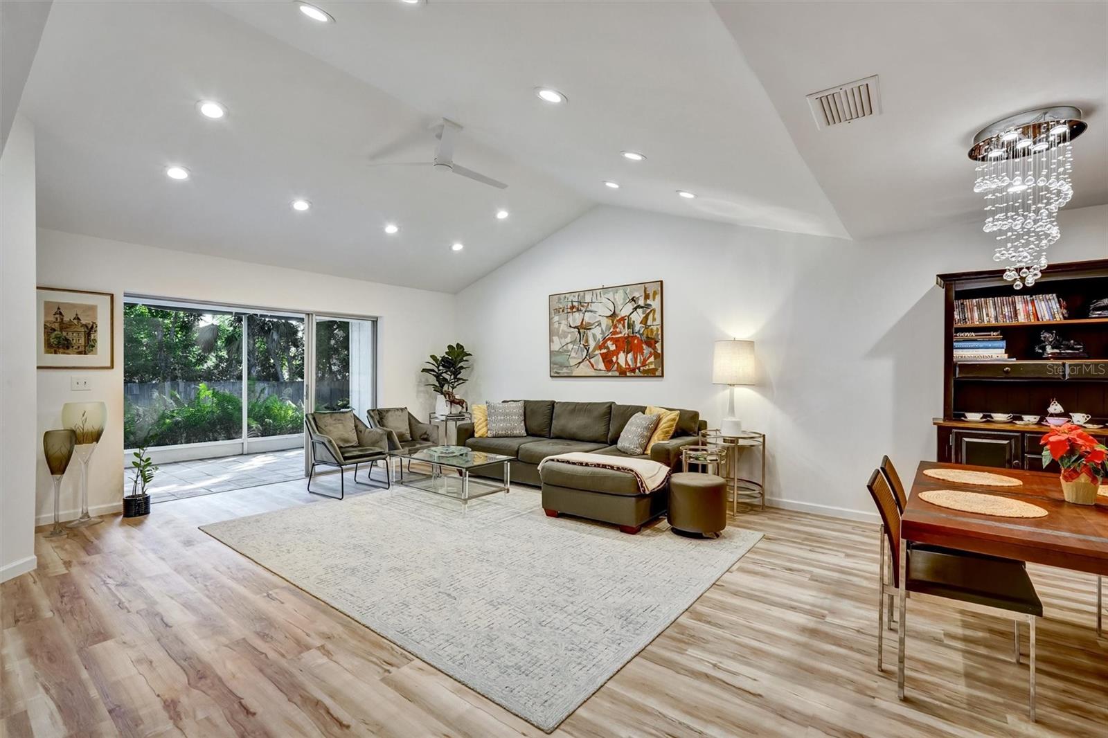 Image 7 of 22 For 3448 Tallywood Circle 7050