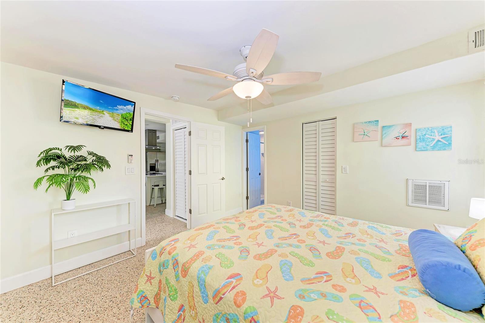 Image 16 of 46 For 503 Bayview Drive