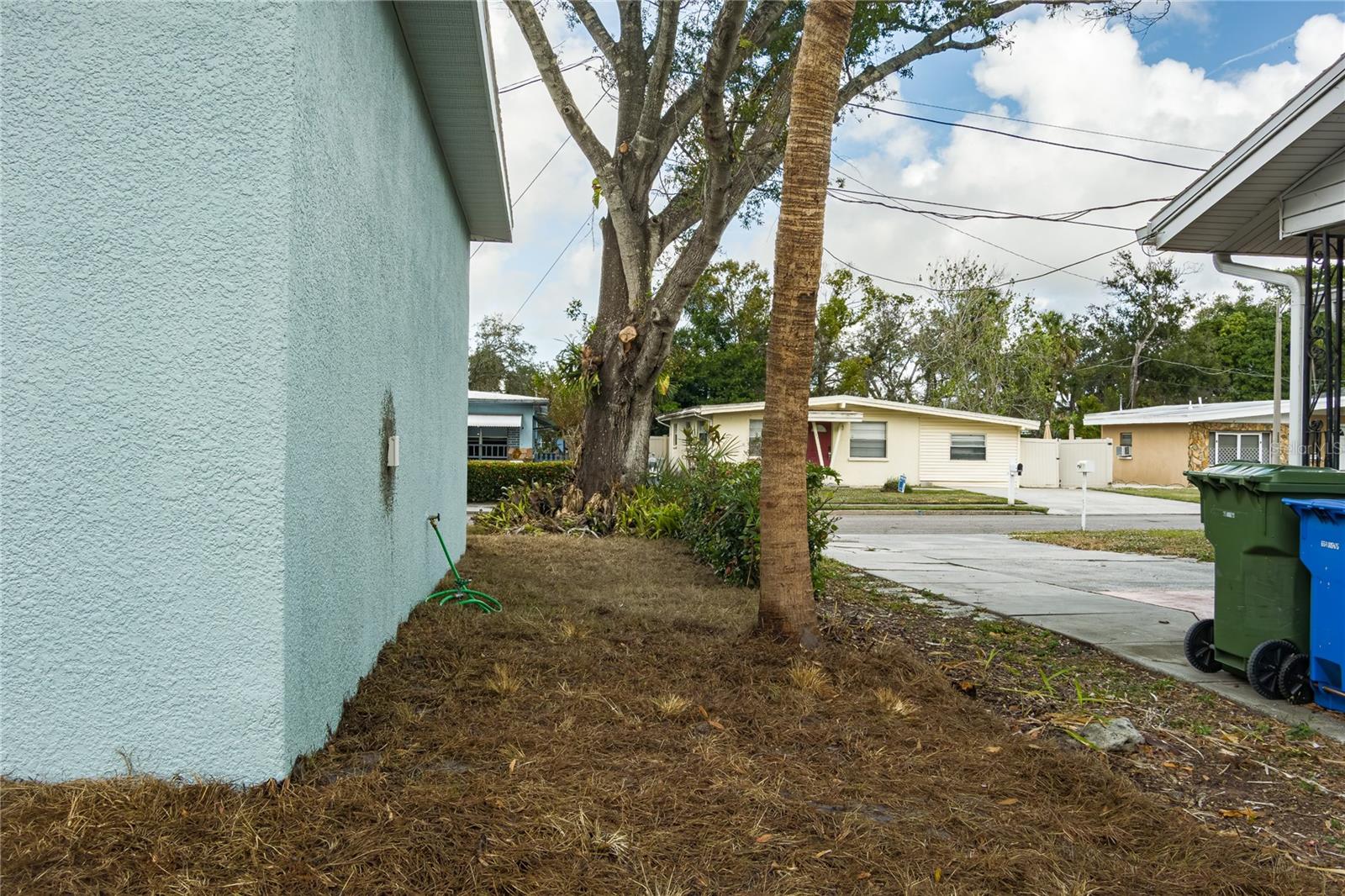 Image 24 of 30 For 305 19th Street East