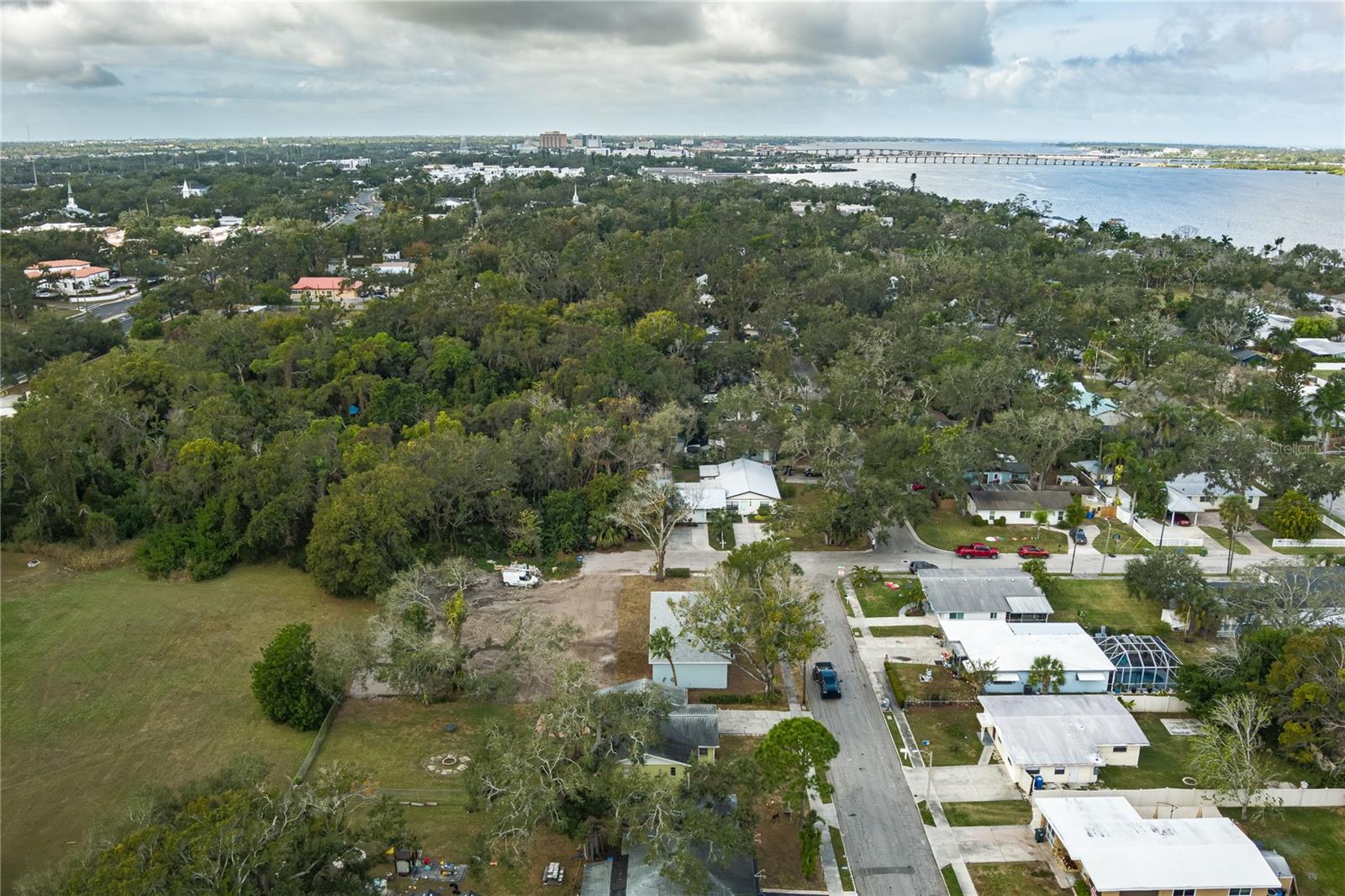 Image 29 of 30 For 305 19th Street East