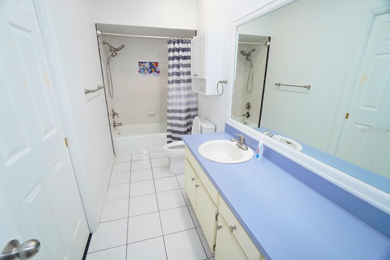 Image 18 of 51 For 16 Golf View Drive