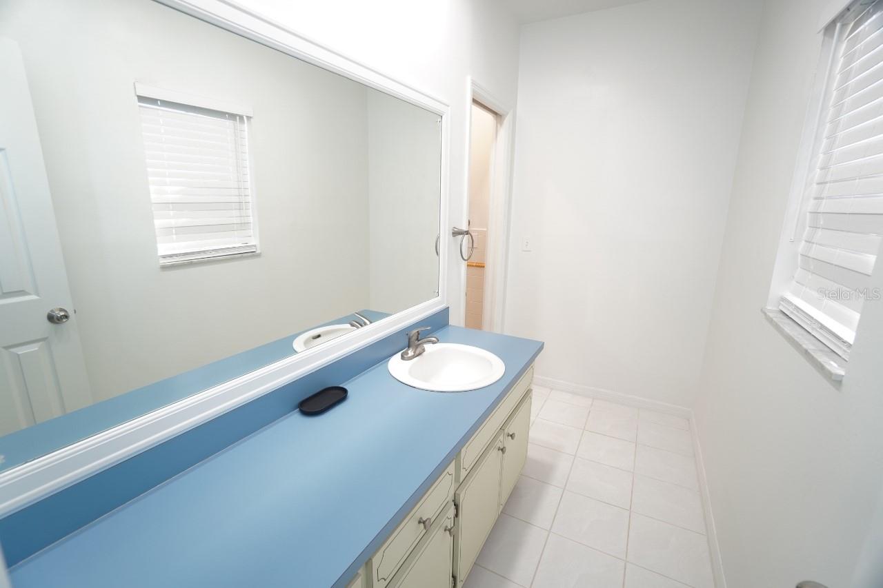 Image 27 of 51 For 16 Golf View Drive