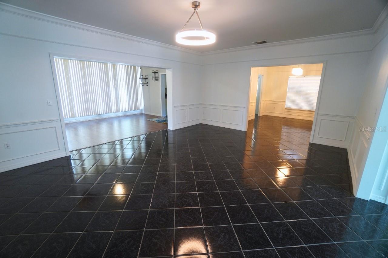 Image 7 of 51 For 16 Golf View Drive