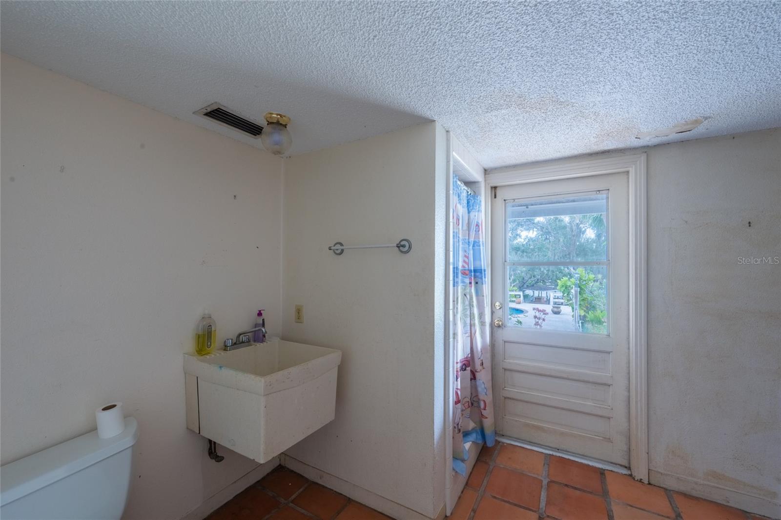 Image 29 of 55 For 5155 Riverwood Avenue