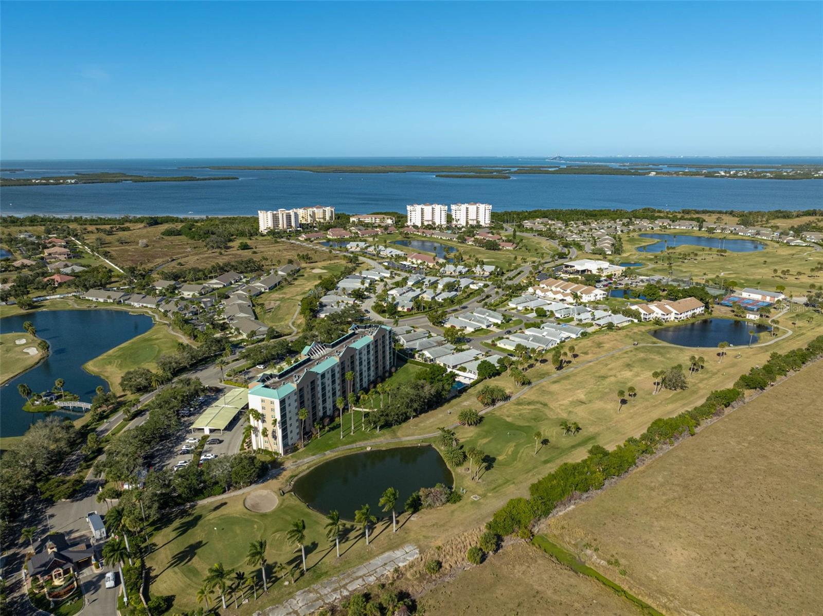 Image 32 of 39 For 2320 Terra Ceia Bay Boulevard 202