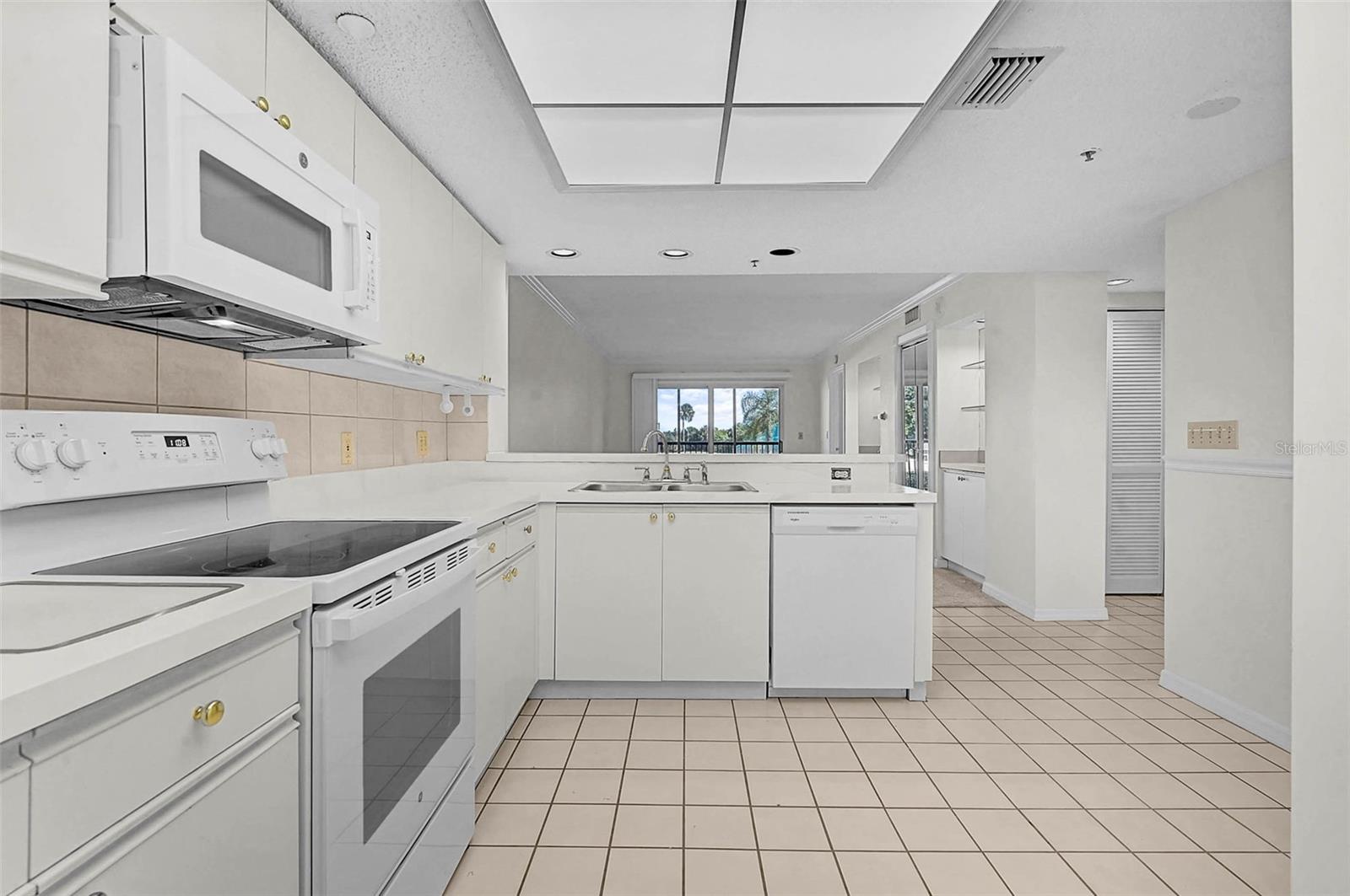 Image 5 of 39 For 2320 Terra Ceia Bay Boulevard 202