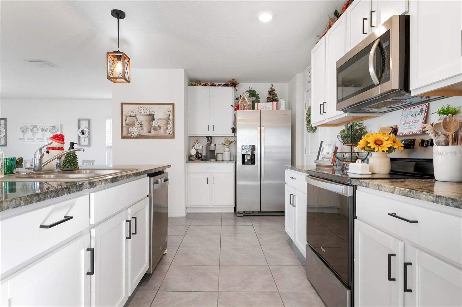 Image 13 of 46 For 10215 Charlotte Drive