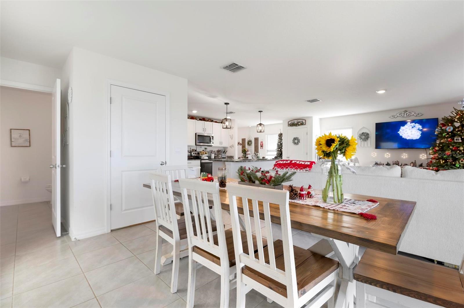 Image 15 of 46 For 10215 Charlotte Drive