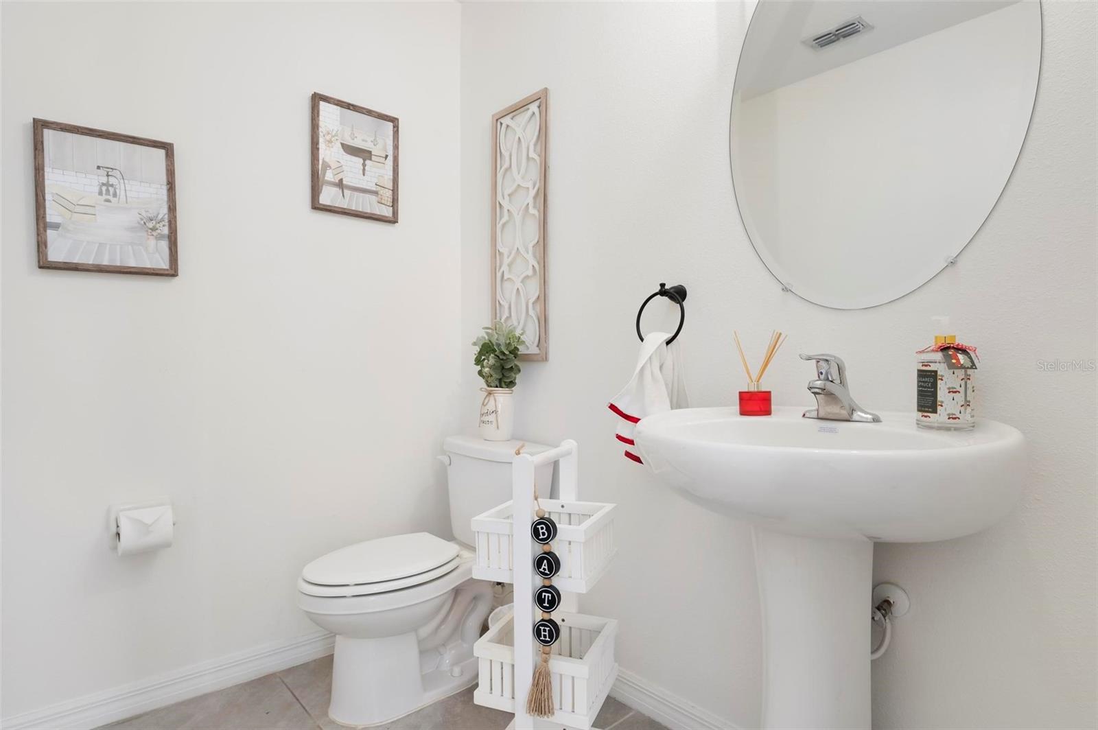 Image 16 of 46 For 10215 Charlotte Drive