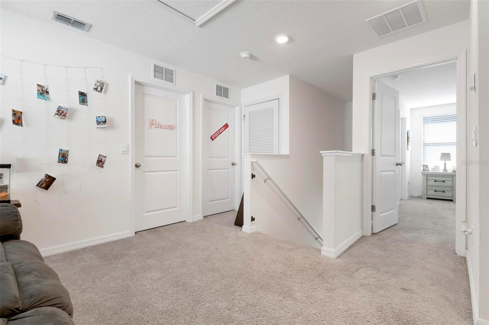 Image 18 of 46 For 10215 Charlotte Drive