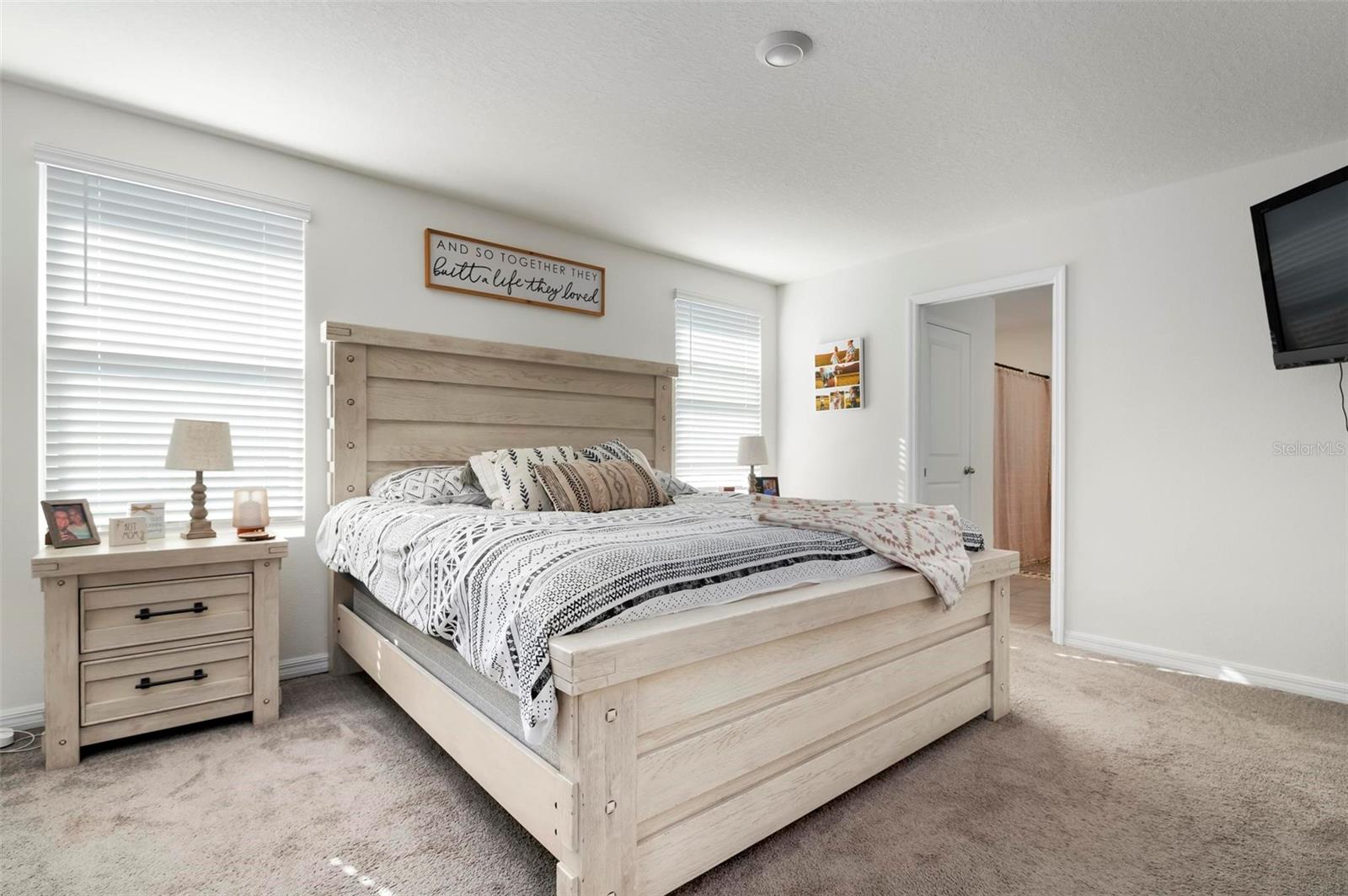 Image 20 of 46 For 10215 Charlotte Drive