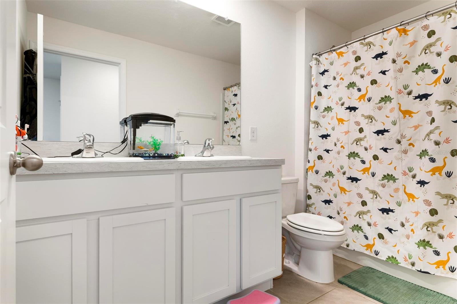 Image 28 of 46 For 10215 Charlotte Drive