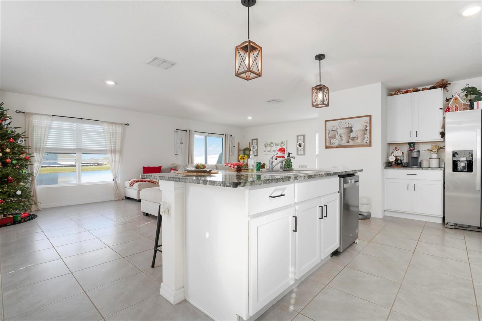 Image 3 of 46 For 10215 Charlotte Drive