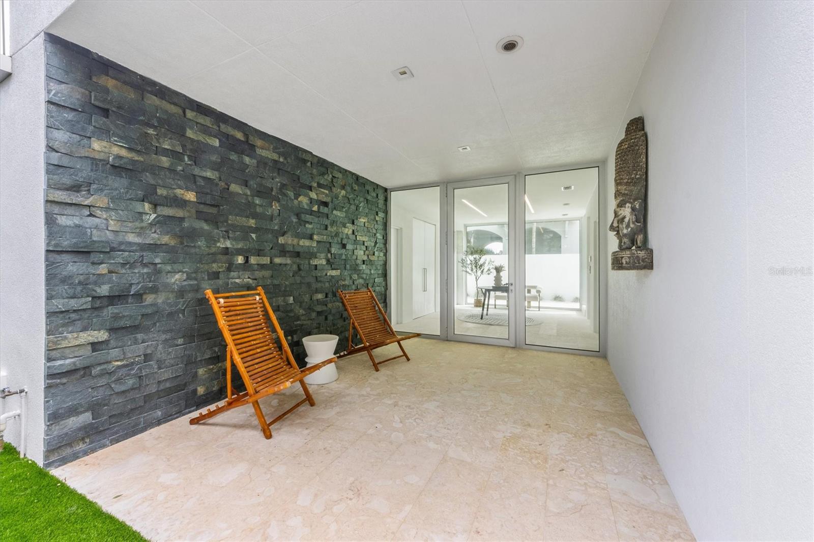 Image 10 of 56 For 115 Bay Boulevard