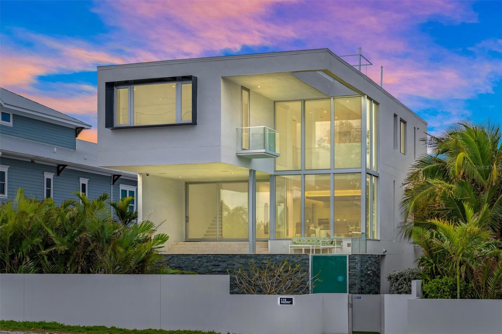 Image 9 of 56 For 115 Bay Boulevard