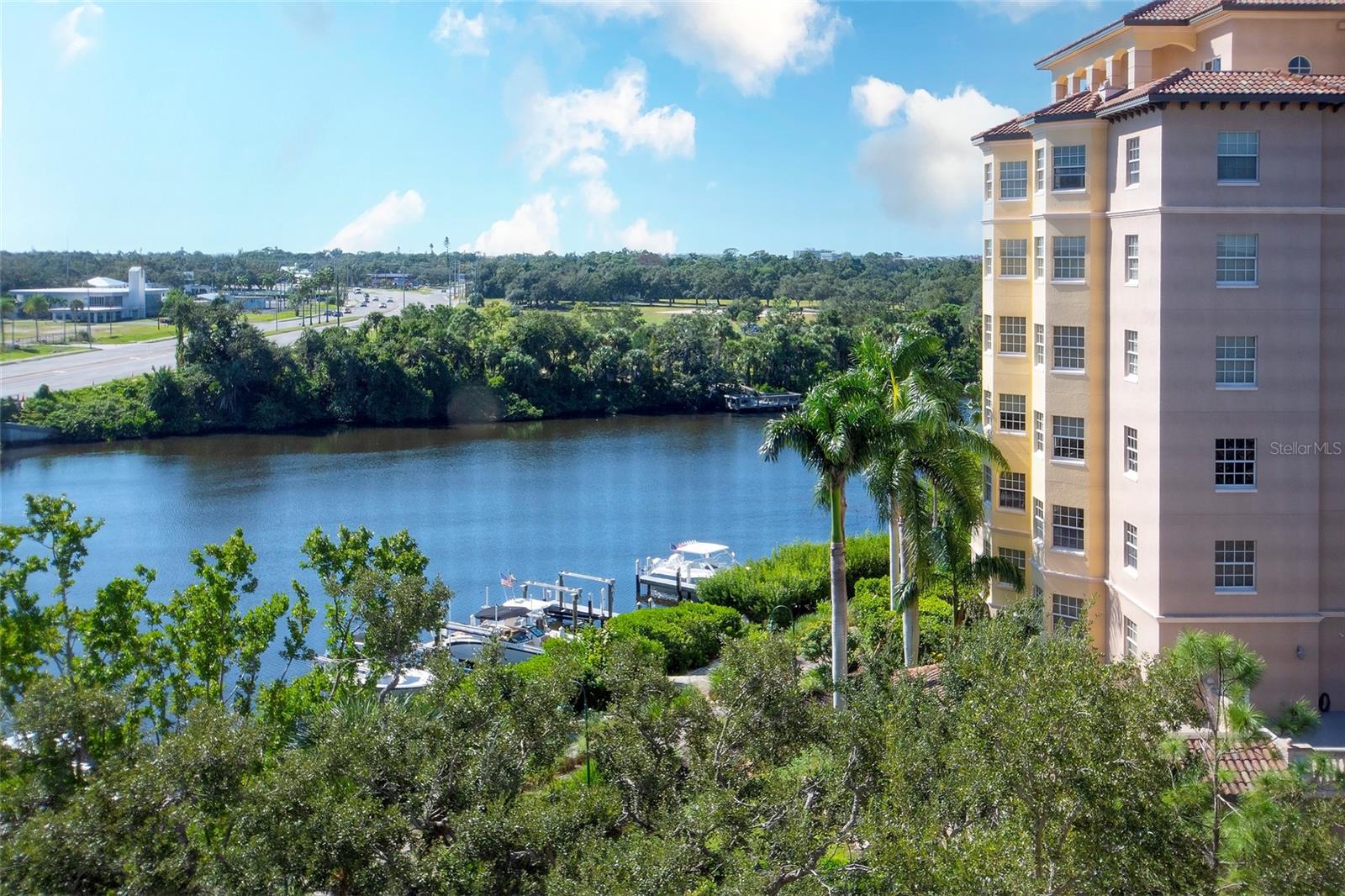 Image 22 of 27 For 1921 Monte Carlo Drive 603