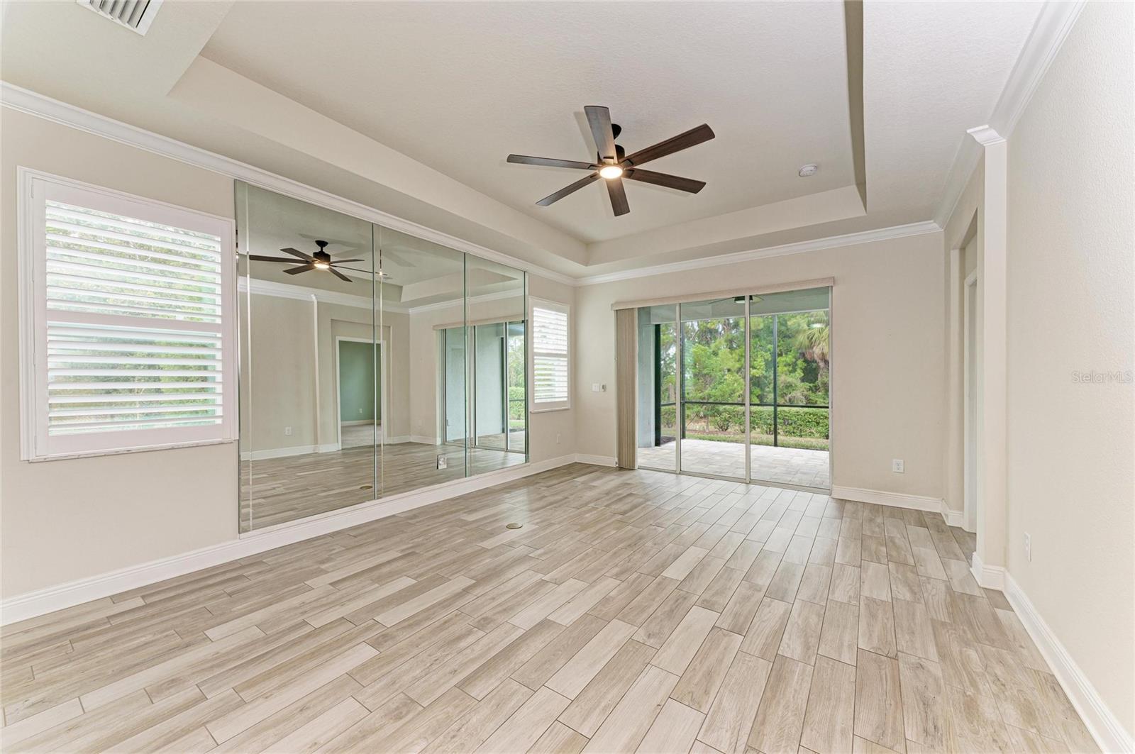 Image 15 of 47 For 5941 Amberly Drive