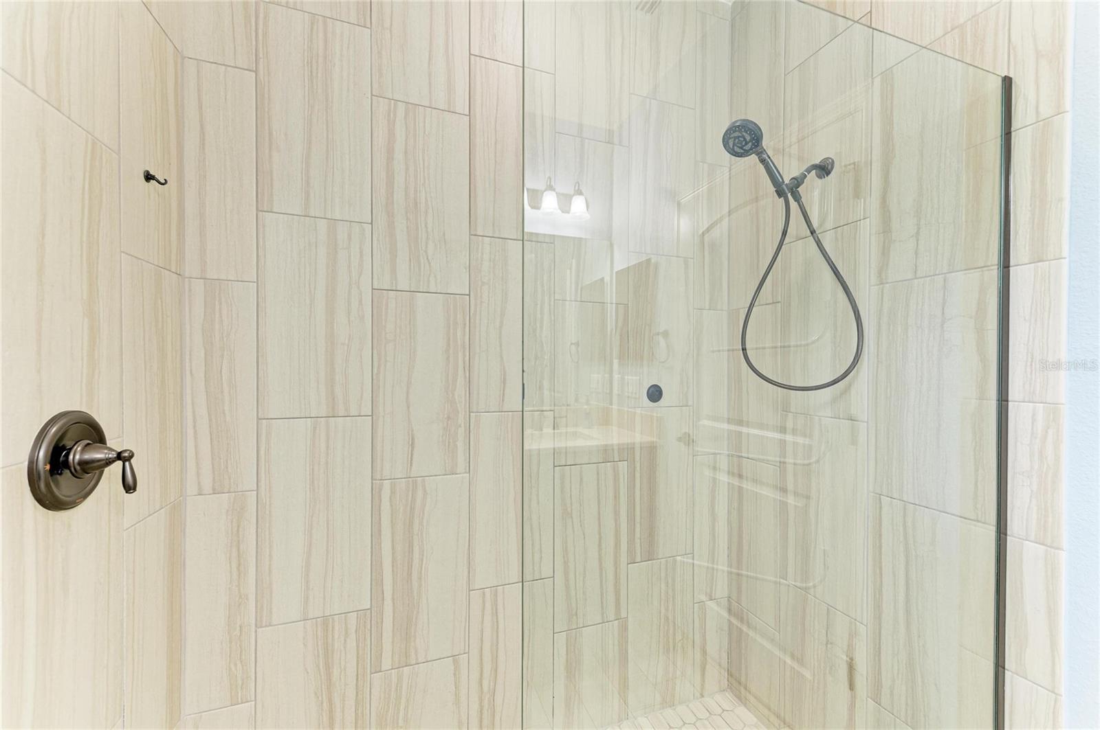 Image 28 of 47 For 5941 Amberly Drive