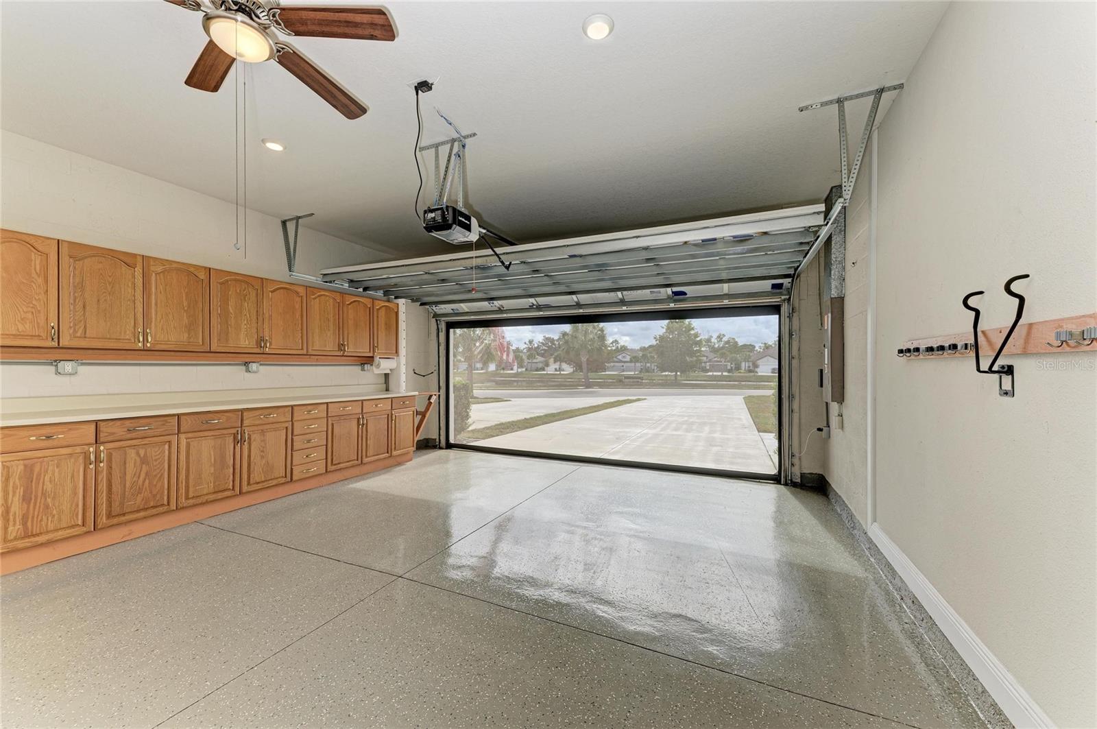 Image 32 of 47 For 5941 Amberly Drive