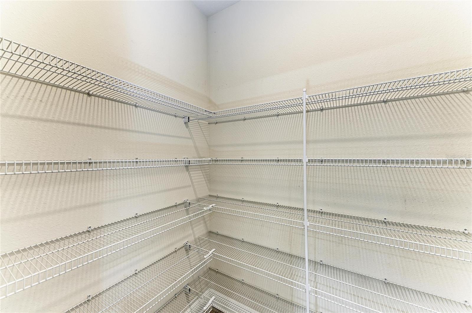 Image 9 of 47 For 5941 Amberly Drive