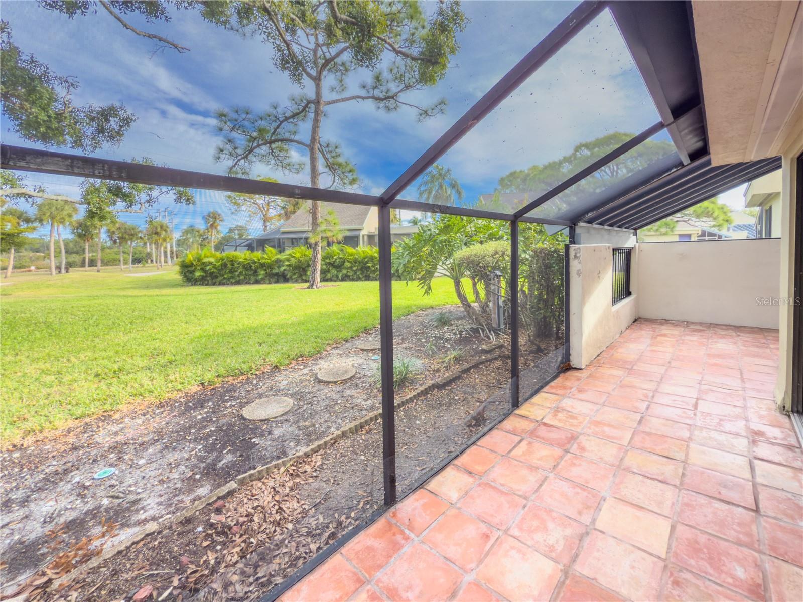 Image 12 of 45 For 2375 Lakeside Mews D2