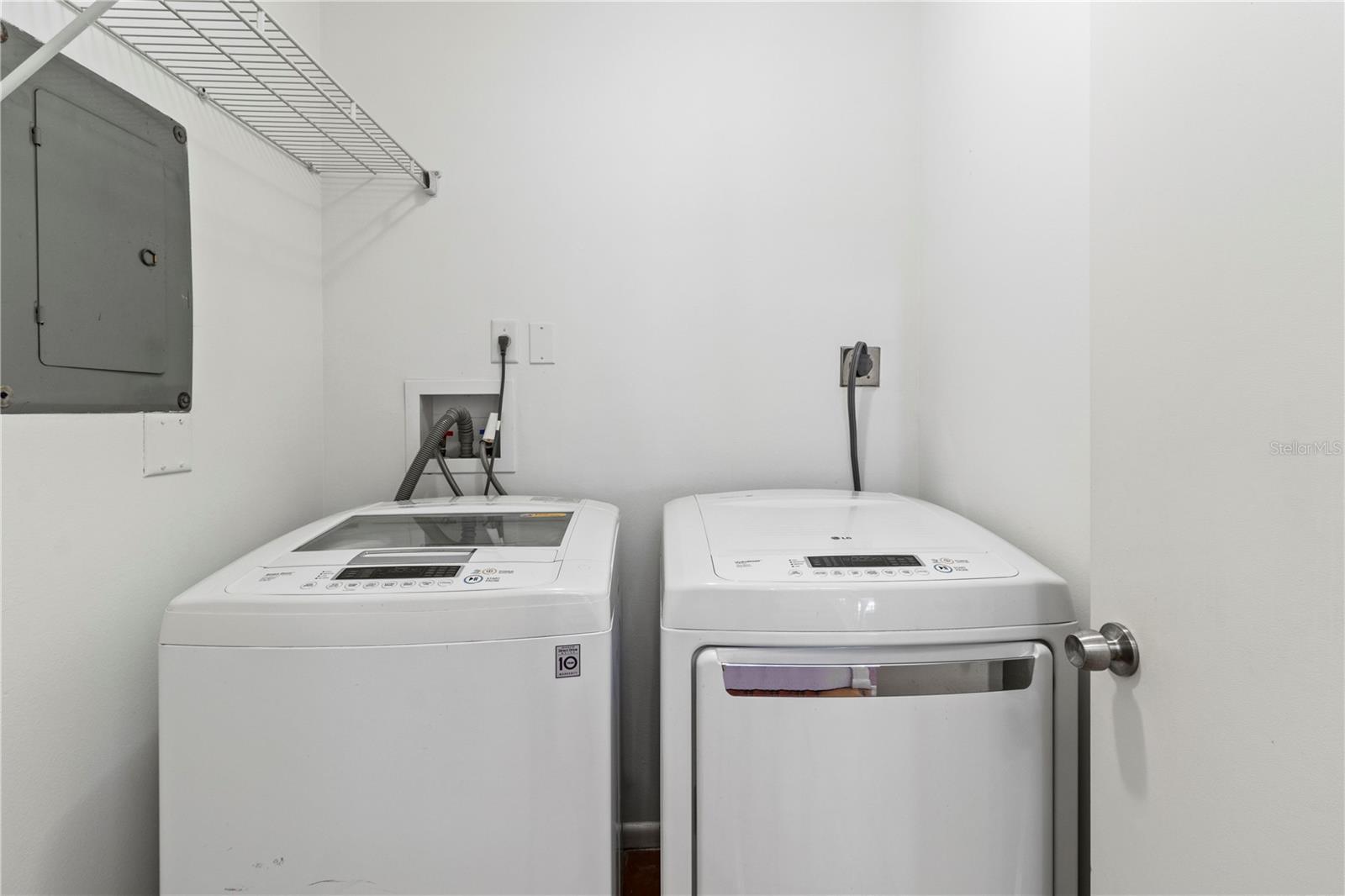 Image 38 of 45 For 2375 Lakeside Mews D2