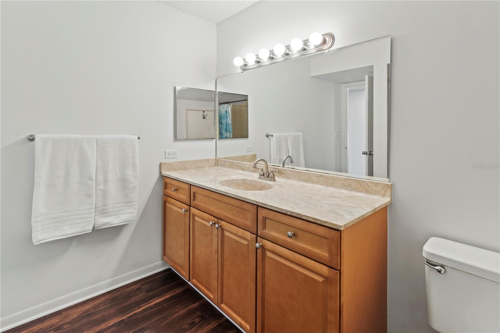 Image 39 of 45 For 2375 Lakeside Mews D2