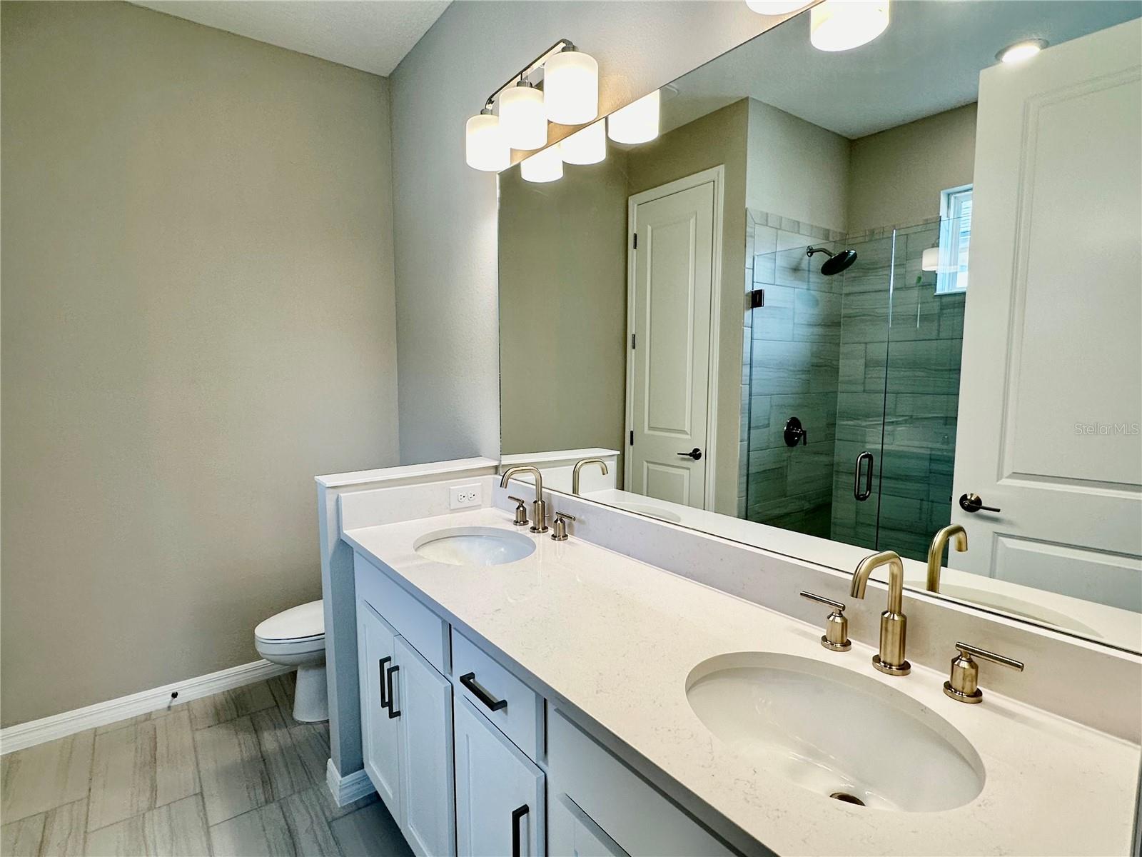 Image 13 of 44 For 15109 Shady Palms Lane