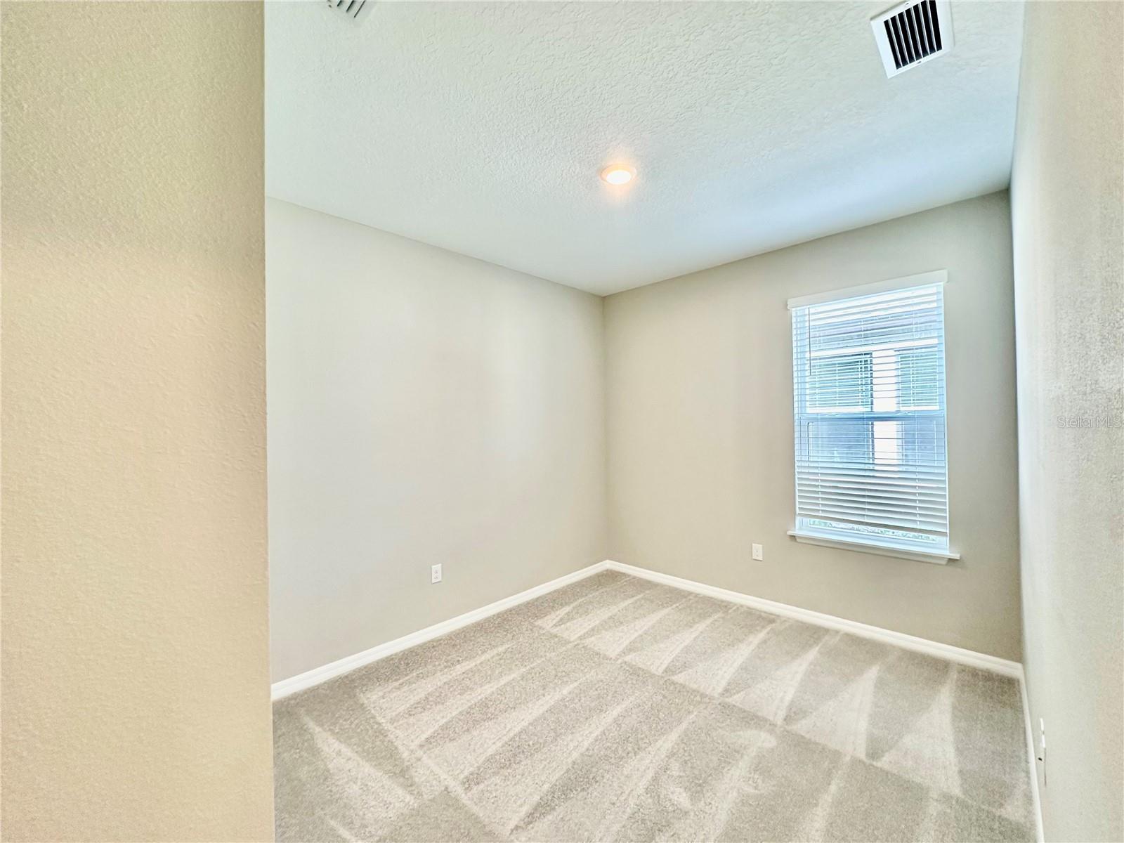 Image 17 of 44 For 15109 Shady Palms Lane