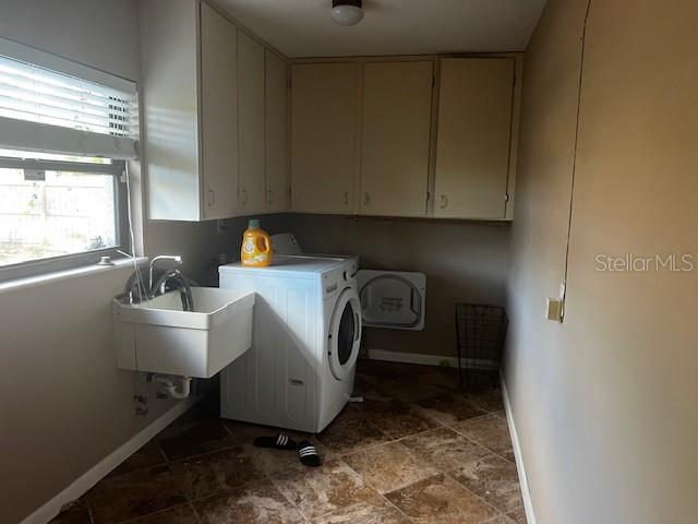 Listing photo id 12 for 610 Valle Vista Drive