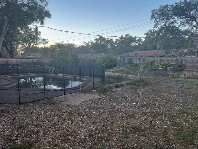 Listing photo id 17 for 610 Valle Vista Drive