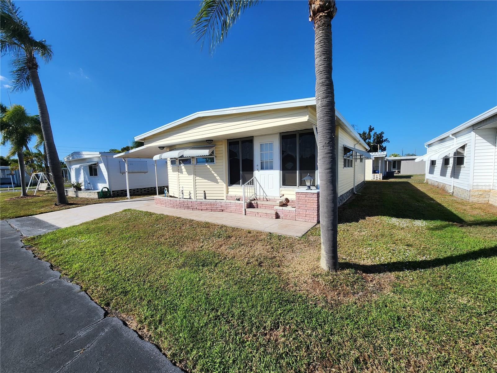 Details for 603 Cyprus Court, BRADENTON, FL 34207