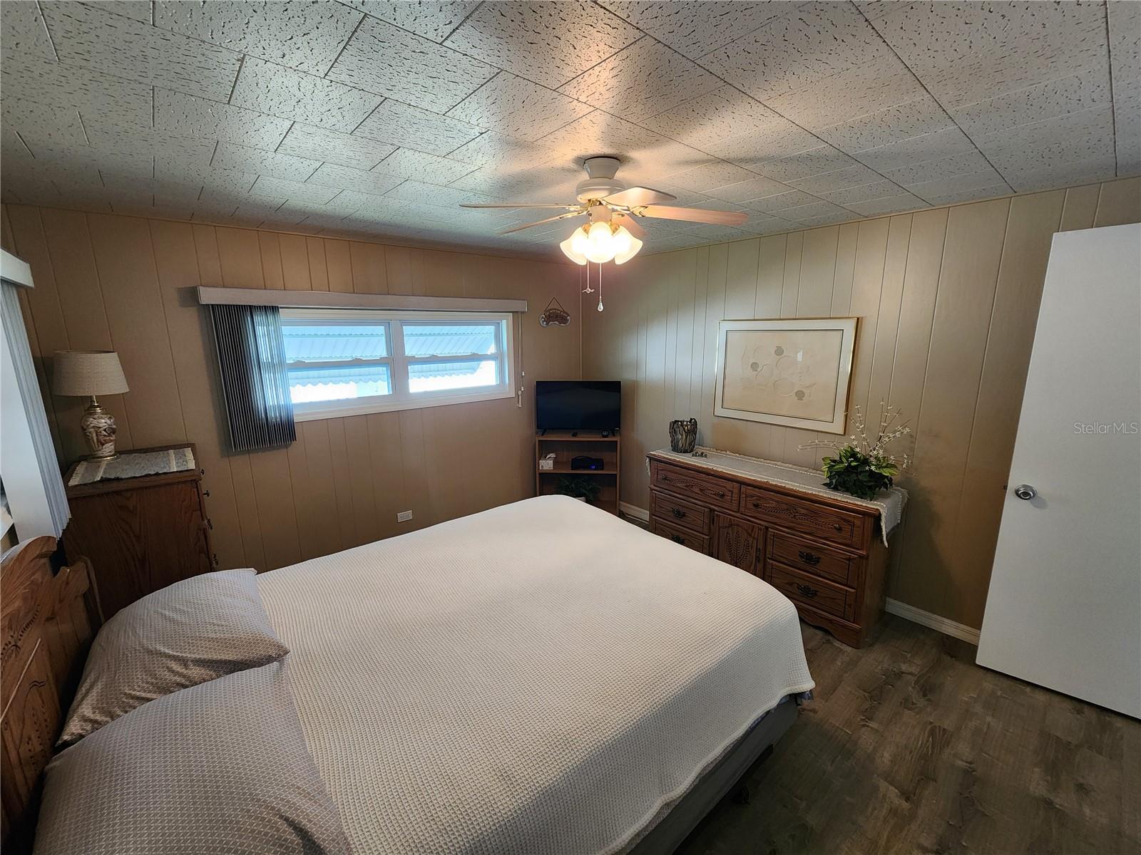 Image 18 of 37 For 603 Cyprus Court